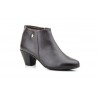 Women's Leather Ankle Boots with Heel and Zipper 41754,95 €