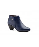 Women's Leather Ankle Boots with Heel and Zipper 41754,95 €