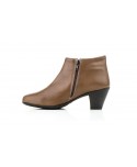 Women's Leather Ankle Boots with Heel and Zipper 41754,95 €