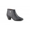 Women's Leather Ankle Boots with Heel and Zipper 41754,95 €