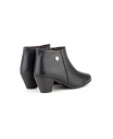 Women's Leather Ankle Boots with Heel and Zipper 41754,95 €