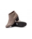 Women's Leather Ankle Boots with Heel and Zipper 41754,95 €
