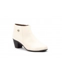 Women's Leather Ankle Boots with Heel and Zipper 41754,95 €