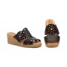 Sandalias Vaquetillas Mujer Piel Marrón Picado Cuña AE-462 44,95 €