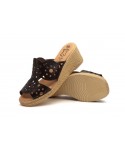 Sandalias Vaquetillas Mujer Piel Marrón Picado Cuña AE-462 44,95 €