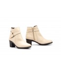 Botines Elegantes en Piel Natural con Detalle de Hebilla 2315 49,00 €